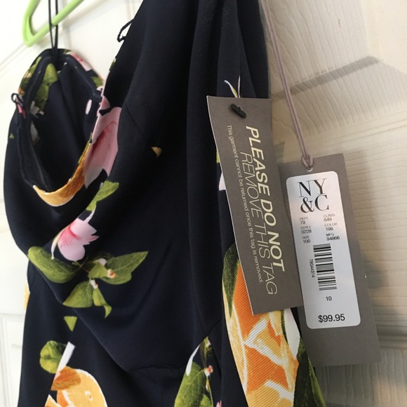 New York and company dress - Picture 3 of 3